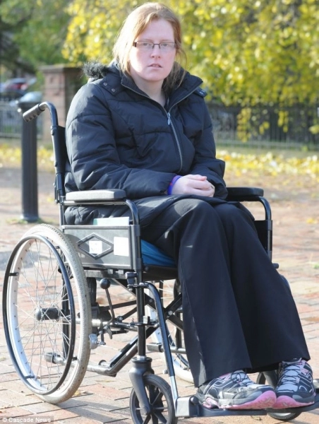 a-mers-la-spital-pentru-cai-sangera-nasul-si-a-plecat-intrun-carucior-cu-rotile