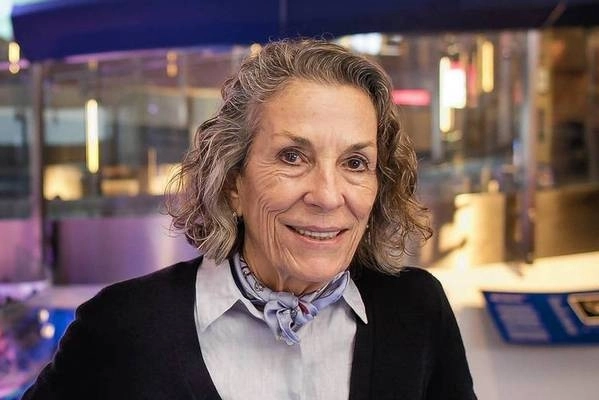 a-murit-fiica-lui-walt-disney-