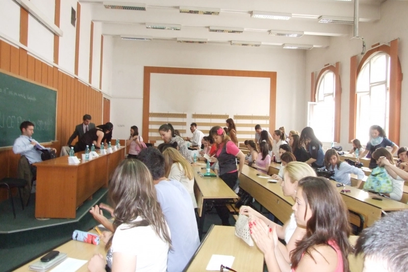 aceleasi-locuri-la-admitere-in-facultati