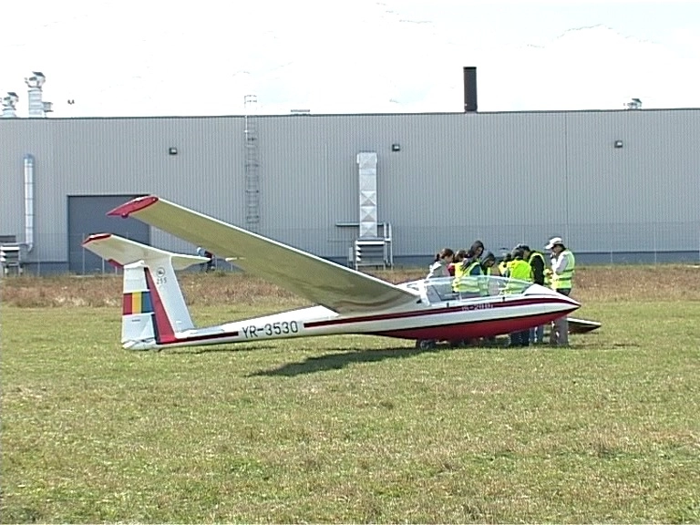 aeroclubul-iosif-silimon-zeci-de-locuri-pe-an-gratuit-pentru-tineri