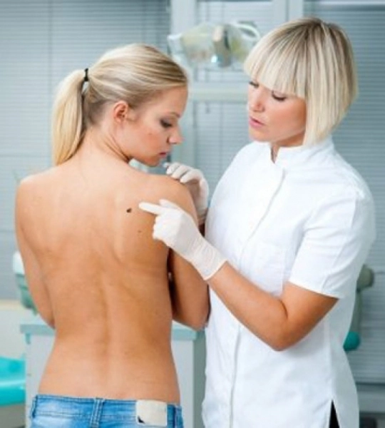 alunitele-la-control