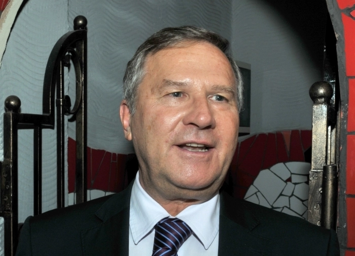 ambasadorul-austriei-la-bucuresti-cetatean-de-onoare-al-brasovului