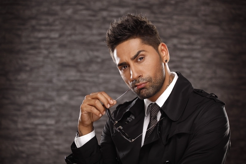 atentie-vine-vara-connectr-nu-doarme-hit-proaspat-video-lyric