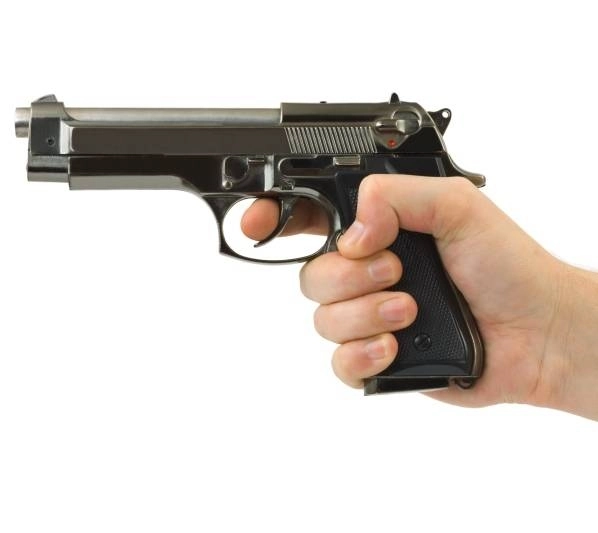 au-incercat-sa-vanda-un-pistol