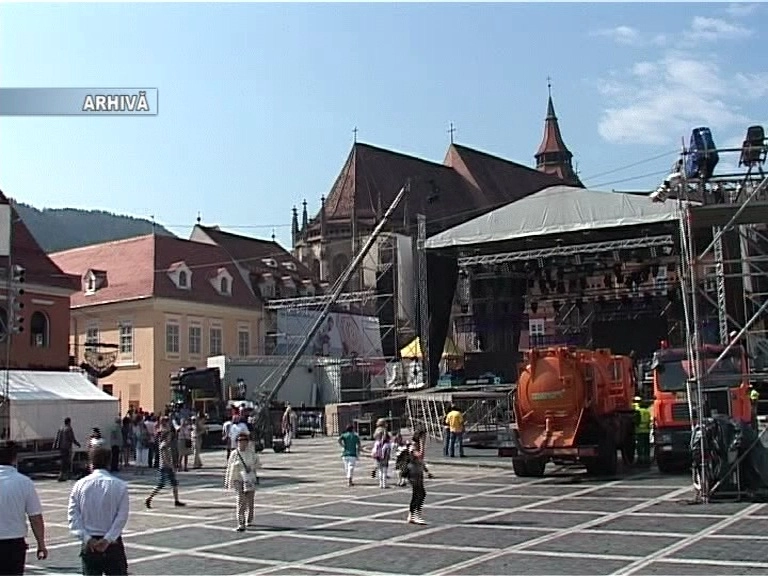 august-luna-muzicii-la-brasov