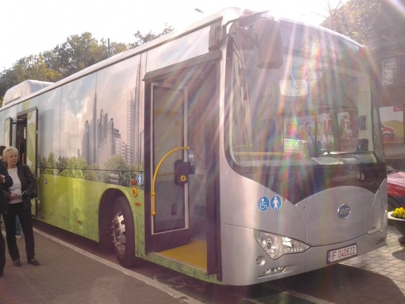 autobuzul-electric-care-ar-putea-circula-si-pe-liniile-rat-brasov
