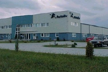 autoliv-romania-creeaza-1000-de-noi-locuri-de-munca-in-2014