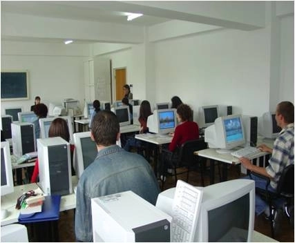 avem-informaticieni-de-top