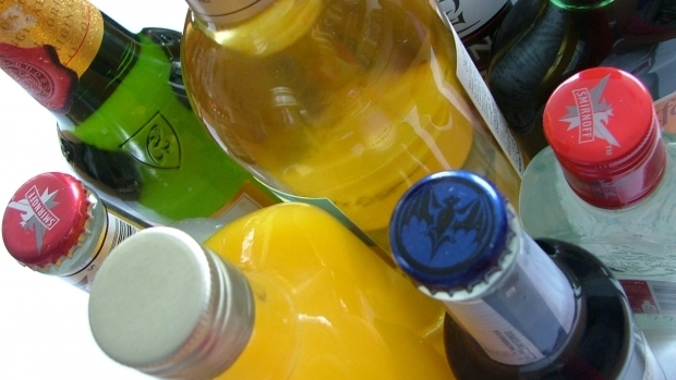 bauturi-alcoolice-confiscate-de-vamesii-brasoveni