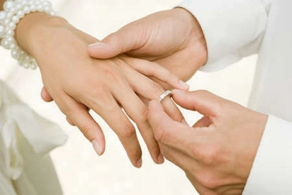 brasovul-cap-de-afis-la-nunti-si-divorturi