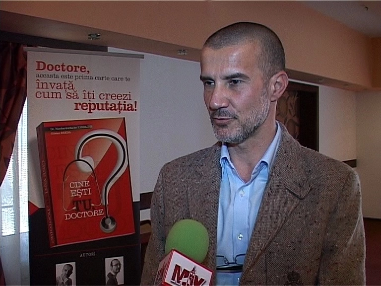 cartea-cine-esti-tu-doctore-lansata-si-la-brasov