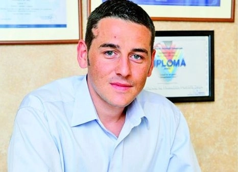 cel-mai-tanar-milionar-dupa-gratii