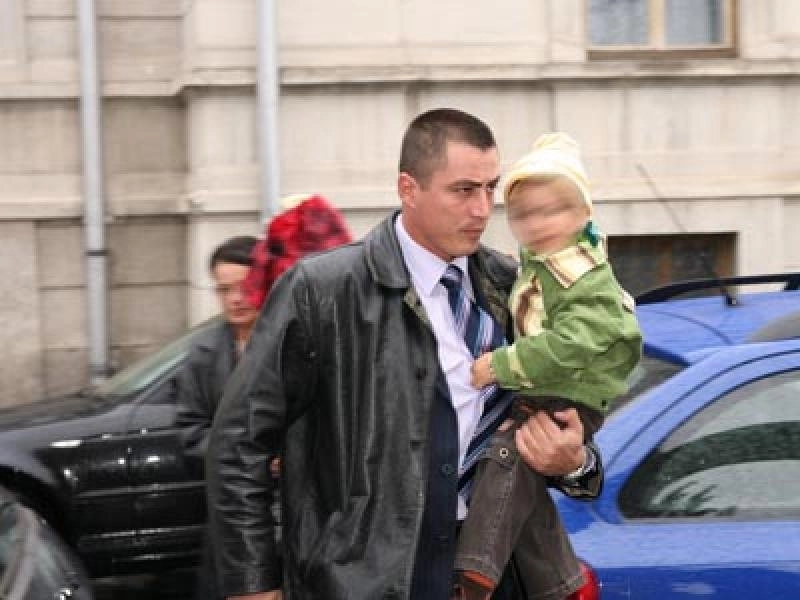 copilul-lui-cioaca-ramane-in-grija-surorii-politistului-