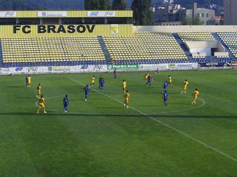 corona-vrea-pe-tineretului