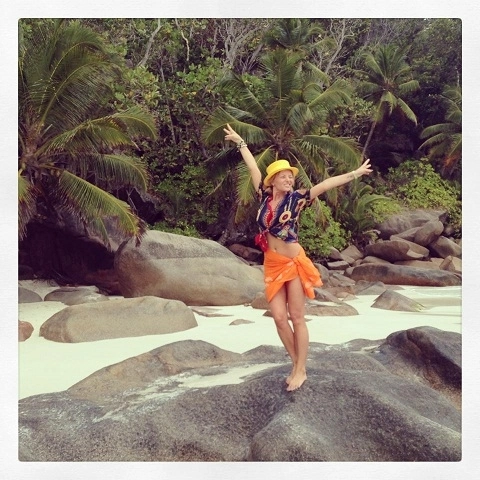 cum-a-cucerito-pe-delia-matache