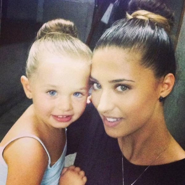 cum-arata-fetita-antoniei-