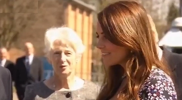 cum-arata-kate-insarcinata-in-luna-a-saptea