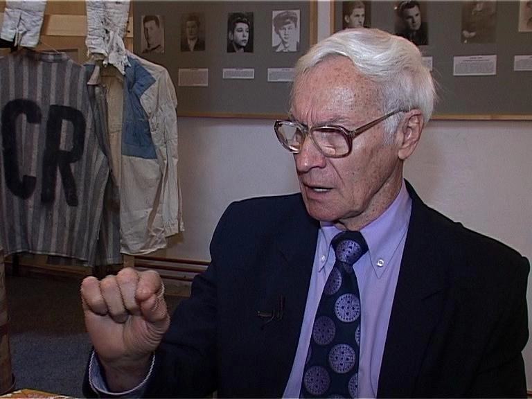 dragostea-pentru-carmen-la-tinut-in-viata