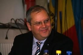 dumitru-prunariu-are-un-ochi-bionic