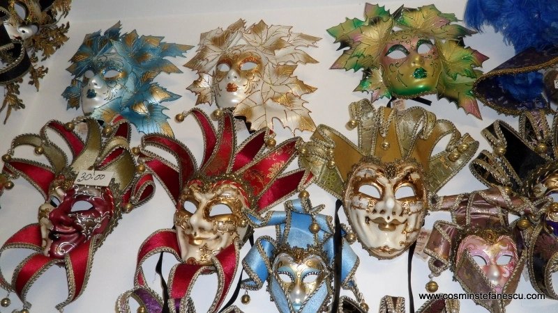 expozitie-de-fotografii-cu-masti-venetiene