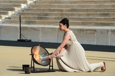 flacara-olimpica-ajunge-la-brasov