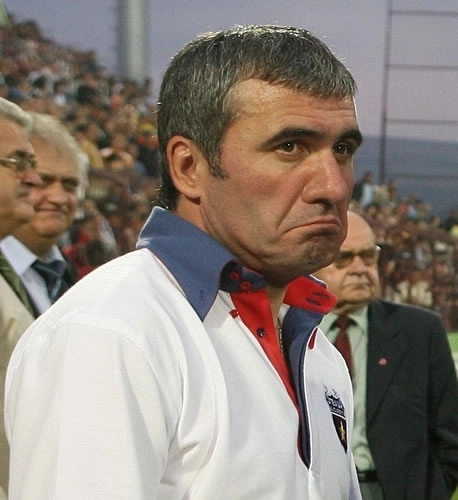 hagi-il-critica-pe-piturca