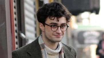 harry-potter-in-scene-de-sex-cu-un-alt-barbat-in-noul-lui-film