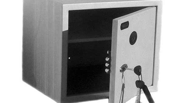 hotii-au-pradat-primaria-din-sambata-de-sus