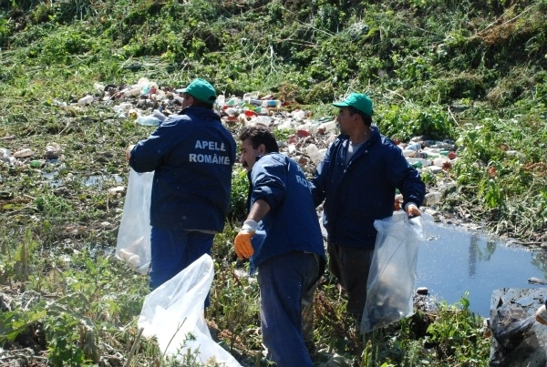 igienizare-a-raurilor-din-judet-de-ziua-mondiala-a-apei