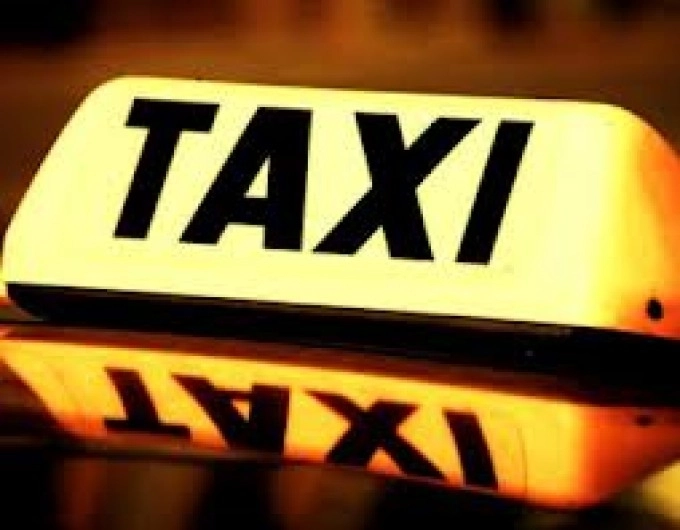 inca-un-taximetrist-atacat-de-clienti