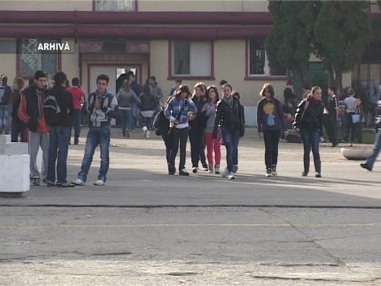 lucrarile-la-scoli-blocate-din-cauza-licitatiilor-contestate