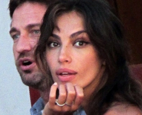 madalina-ghenea-si-gerard-butler-sau-despartit
