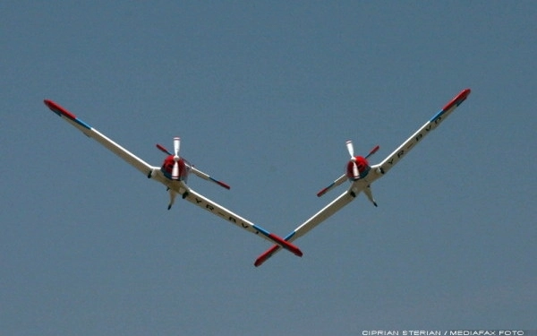 miting-aviatic-la-zarnesti