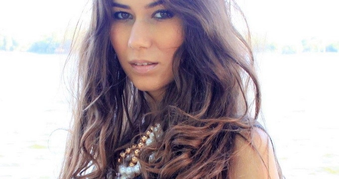 o-braileanca-a-castigat-titlul-miss-world-2013-romania