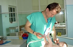 pediatria-de-la-fagaras-zugravita-de-voluntari