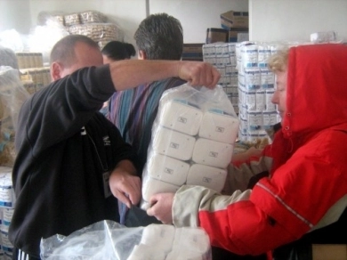 peste-5600-de-brasoveni-sunt-asteptati-sa-isi-ridice-urgent-ajutoarele-alimentare