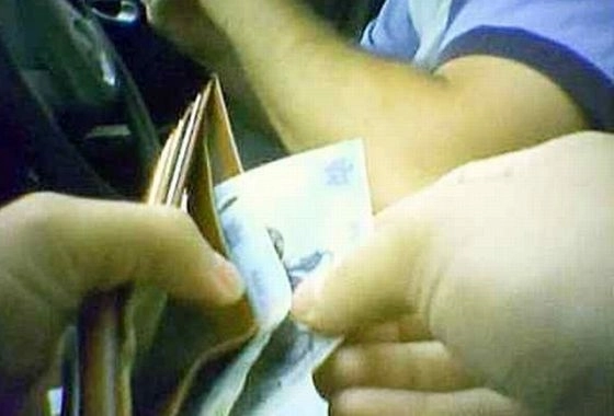 politisti-locali-prinsi-luand-mita