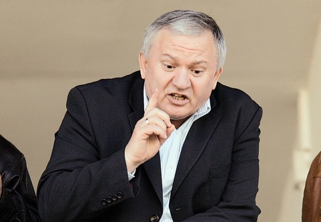 porumboiu-acuza-arbitrajul-de-la-meciul-cu-fc-brasov
