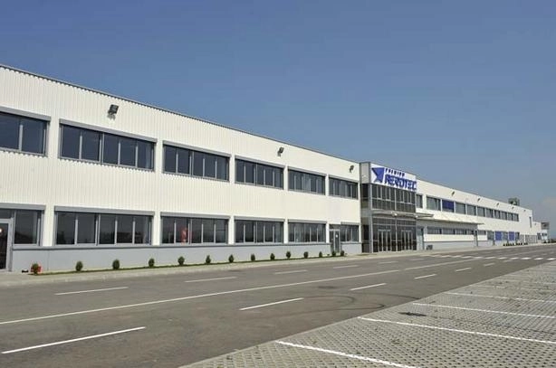 premium-aerotec-isi-tripleaza-suprafata-de-productie-la-ghimbav