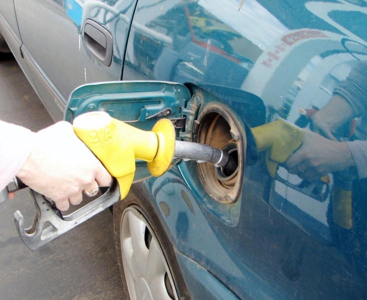 pretul-benzinei-se-va-majora-cu-cel-putin-72-40-de-bani