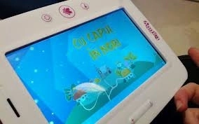 prima-tableta-pentru-copiii-romani