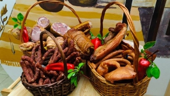 produsele-traditionale-vandute-in-magazine-doar-cu-eticheta-speciala