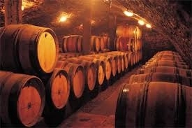 romanii-consuma-circa-600000-hectolitri-de-vin