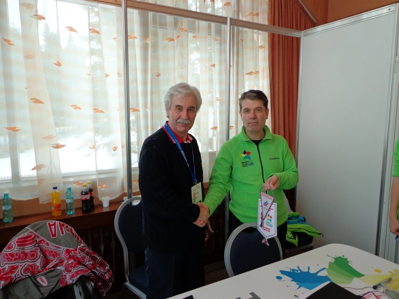 rusii-sau-inscris-la-fote