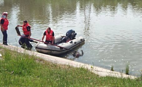 sa-inecat-intrun-lac-din-dumbravita