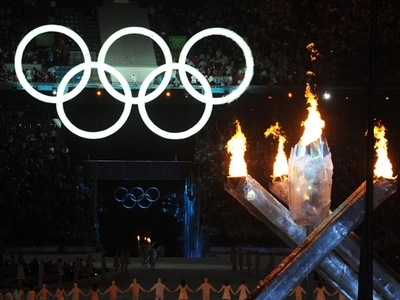 sa-stabilit-cine-va-purta-flacara-olimpica-la-deschiderea-fote