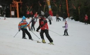 schi-partia-drumul-rosu-din-poiana-brasov-ramane-cea-mai-lunga-din-romania