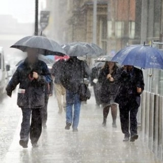 se-schimba-vremea-pastele-vine-cu-ploi