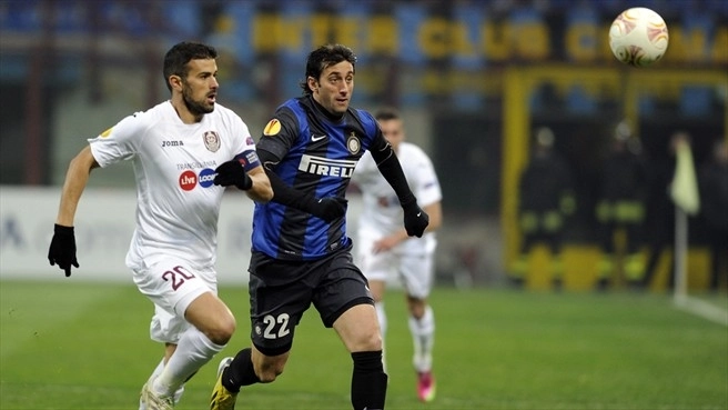 se-simte-lipsa-lui-sougou-si-bastos