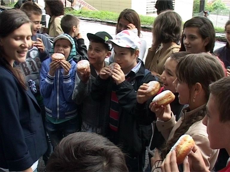 si-gogosile-au-festivalul-lor